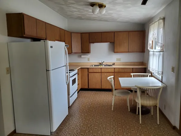 (undisclosed Address), Washington, IA 52353