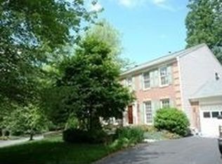 20600 Marsh Ct, Sterling, VA 20165