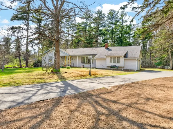 74 Tispaquin St, Middleboro, MA 02346