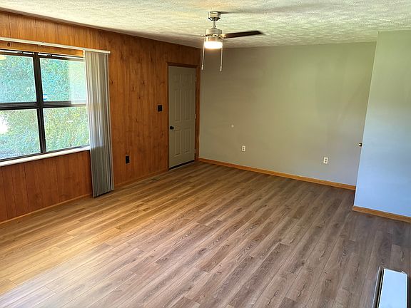 3rd image of 893 Fletcher Rd #893
