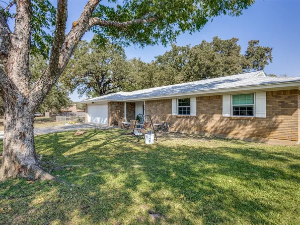 110 Hilltop Ln, Hickory Creek, TX 75065