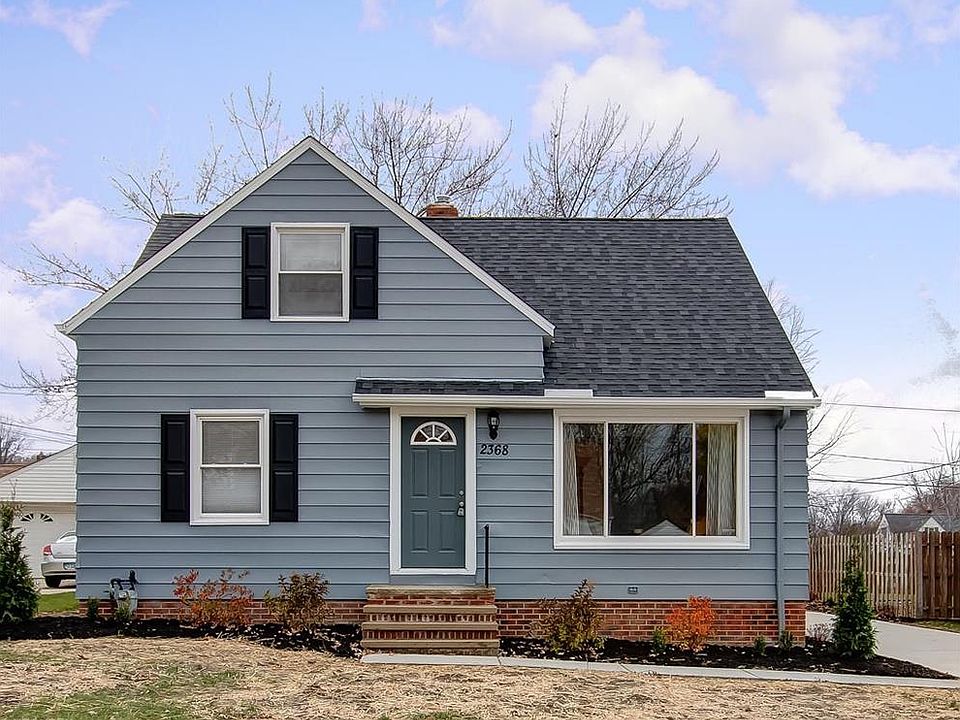 1st image of 2368 Larchmont Dr
