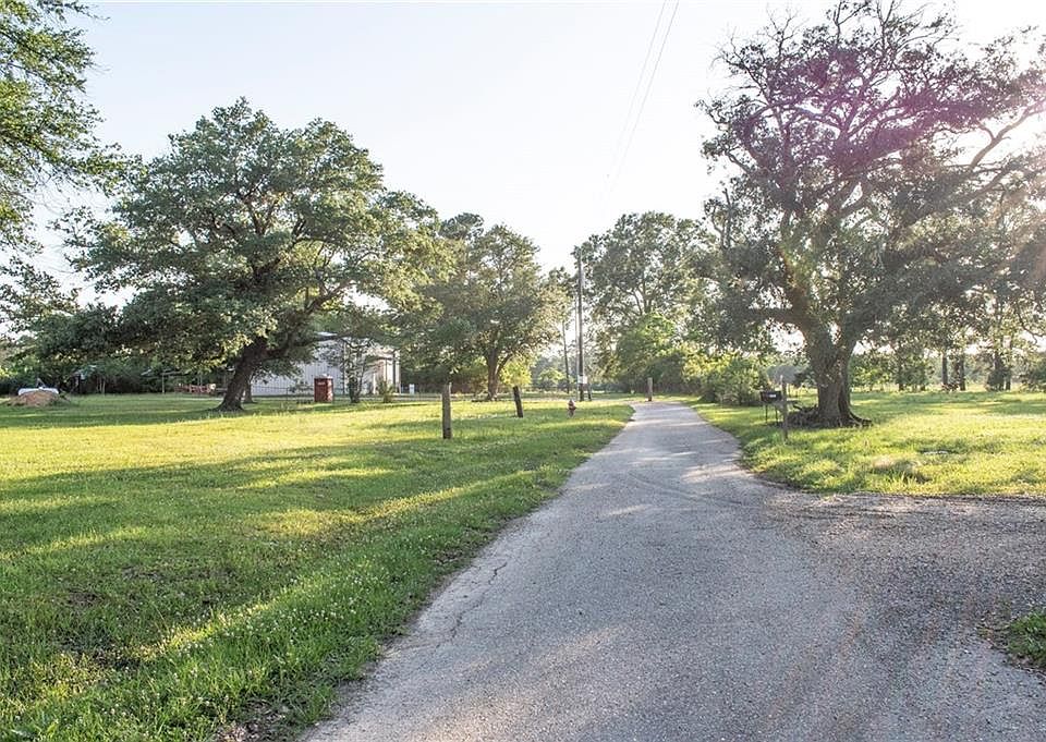 2nd image of Henry White Rd
