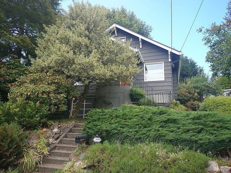 2nd image of 3617 35th Ave W