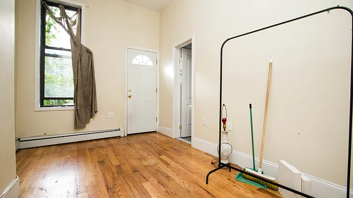 Rented by Nooklyn NYC LLC | media 20