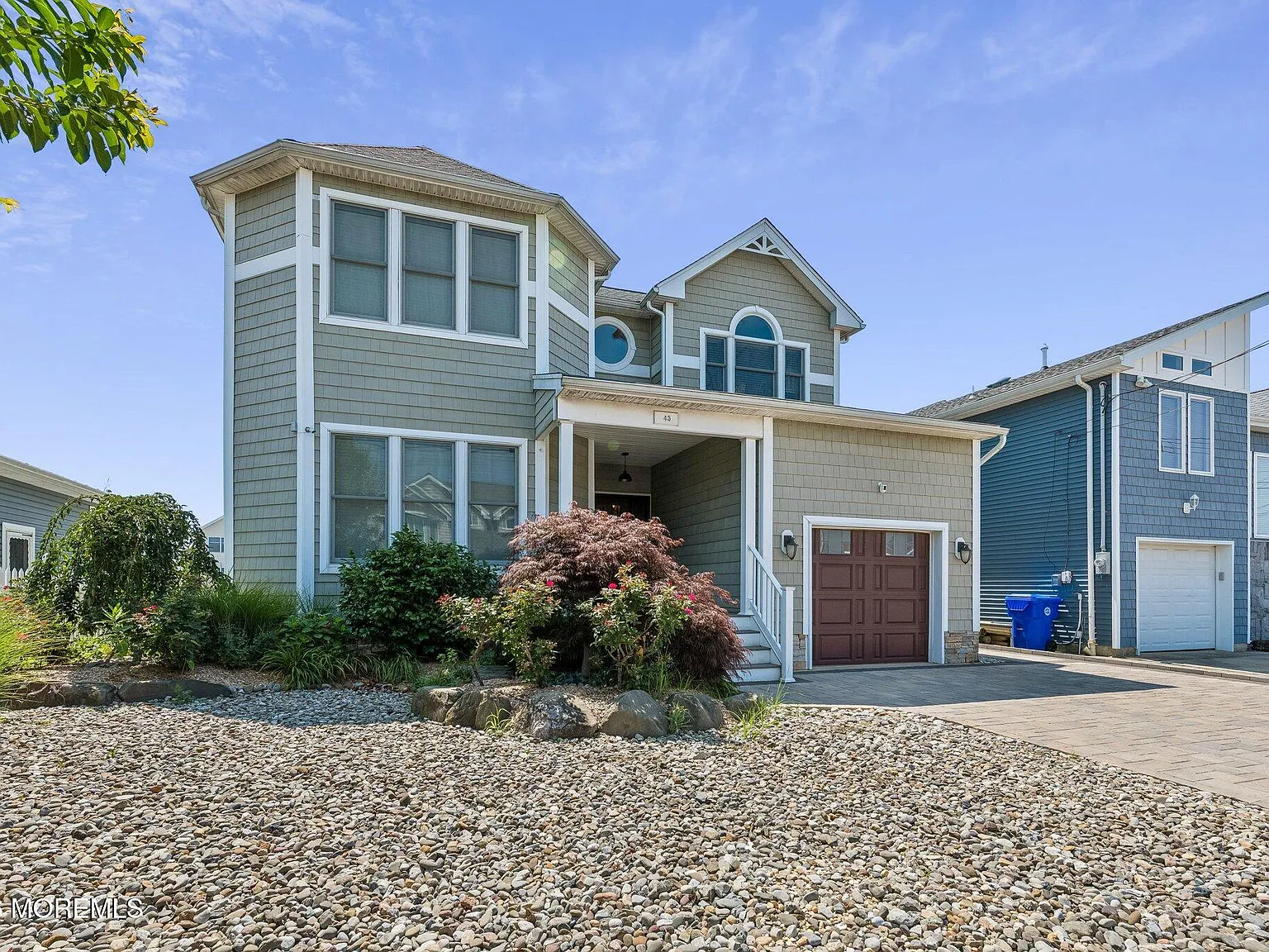 3 bed, 4.5 bath, 2616 sqft, $4,200 — Photo 3