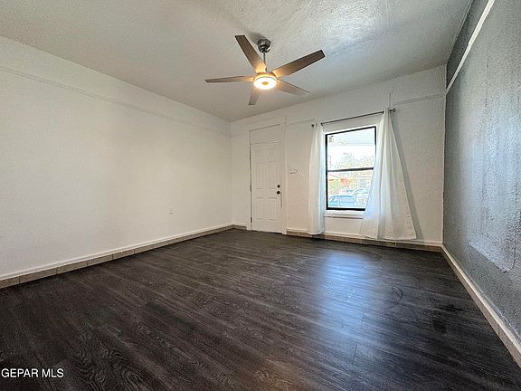 4th image of 3906 1/2 Tularosa Ave