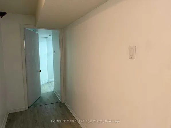 127 Kearney Dr, Ajax, ON L1T 2T9