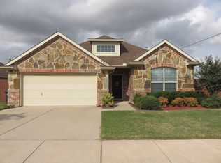 2732 Westglen Dr, Denton, TX 76207