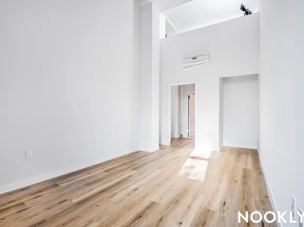 619 Throop Avenue image 7 of 40