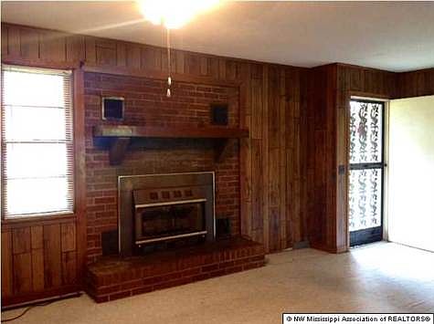 4th image of 309 McKie St