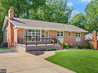 5634 Inverchapel Rd, Springfield, VA 22151