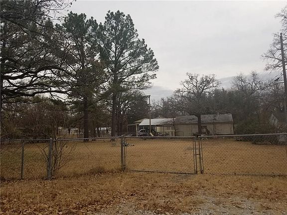 3rd image of 47 George A Green Dr