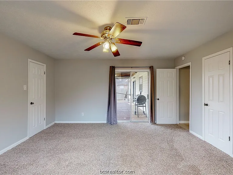 1107 Braeswood Dr — Photo 23