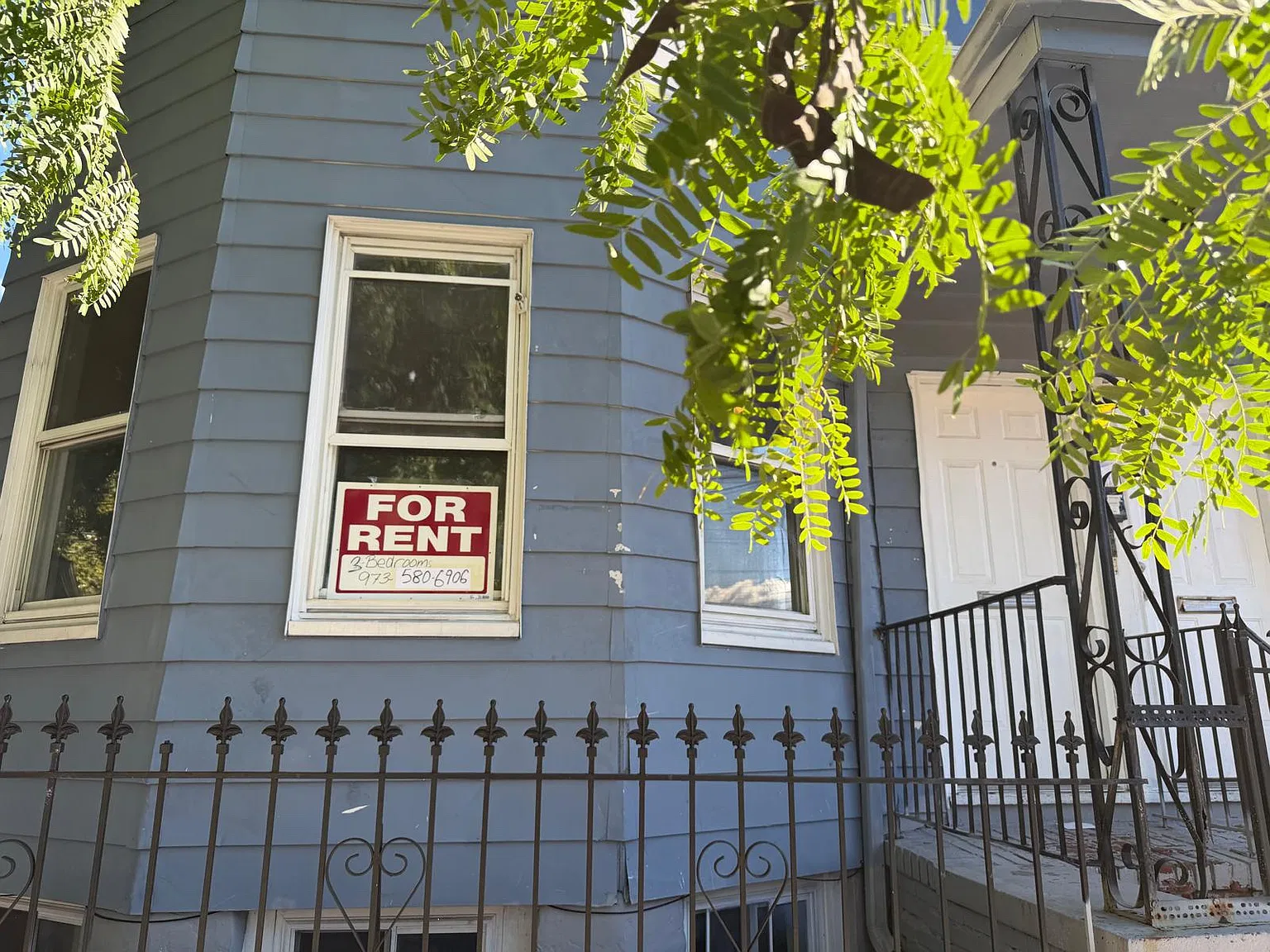 3 bed, $2,600 — Photo 1