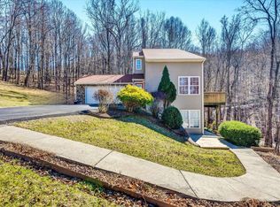 6981 Crowell Gap Rd, Roanoke, VA 24014