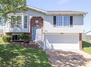 4099 Brook Ridge Dr, Arnold, MO 63010