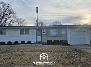 780 Madison Ln, Florissant, MO 63031