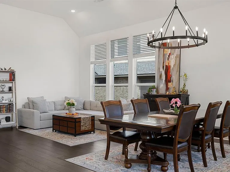 1220 Calendula Trl — Photo 17