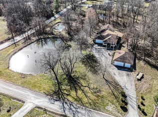 34303 E Spencer Rd, Oak Grove, MO 64075