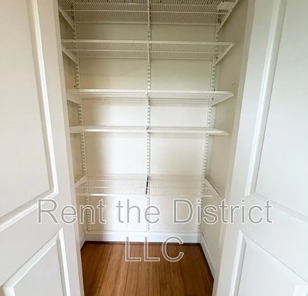 3318 Sherman Ave NW #206 — Photo 5