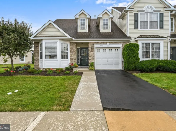 523 Harvest Dr, Blandon, PA 19510