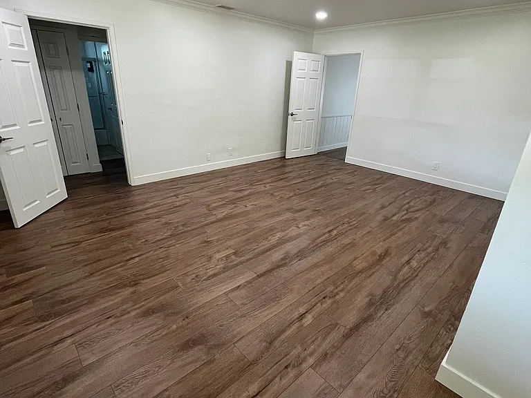 800 N Griffith Park Dr — Photo 11