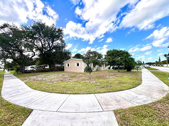 5th image of 17130 NW 29th Place