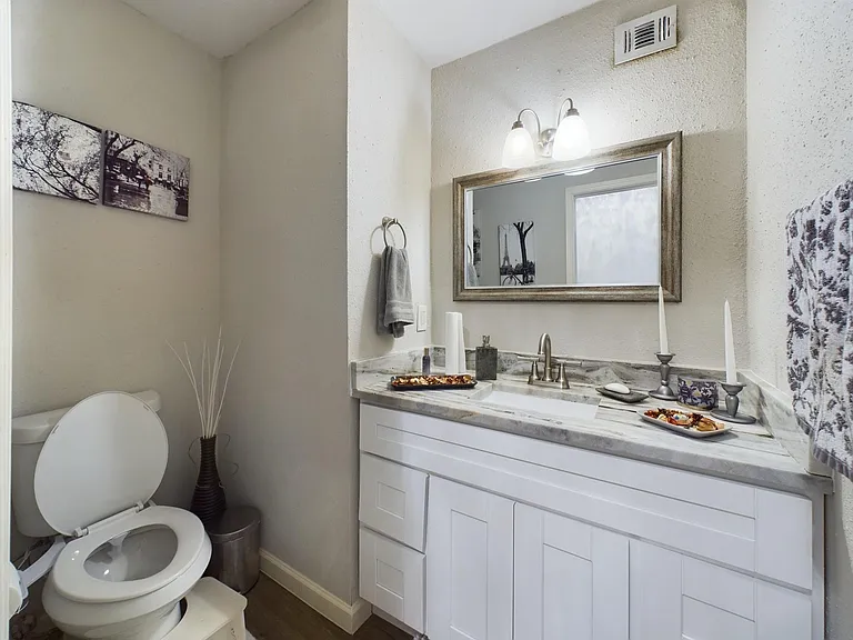 9400 Doliver Dr #35 — Photo 6