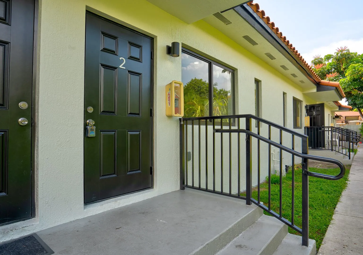 1330 NW 5th St - Unit 2 — Photo 1