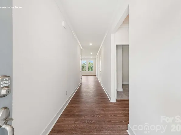 2091 Skyhawk Dr, York, SC 29745