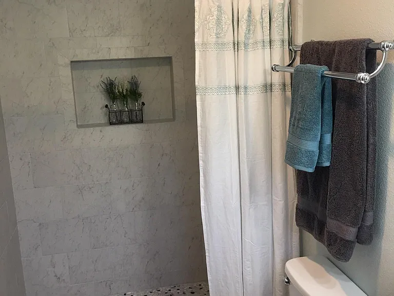 7900 Cortez Ave — Photo 3