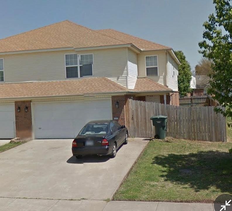 1st image of 762 N Larkspur Ln
