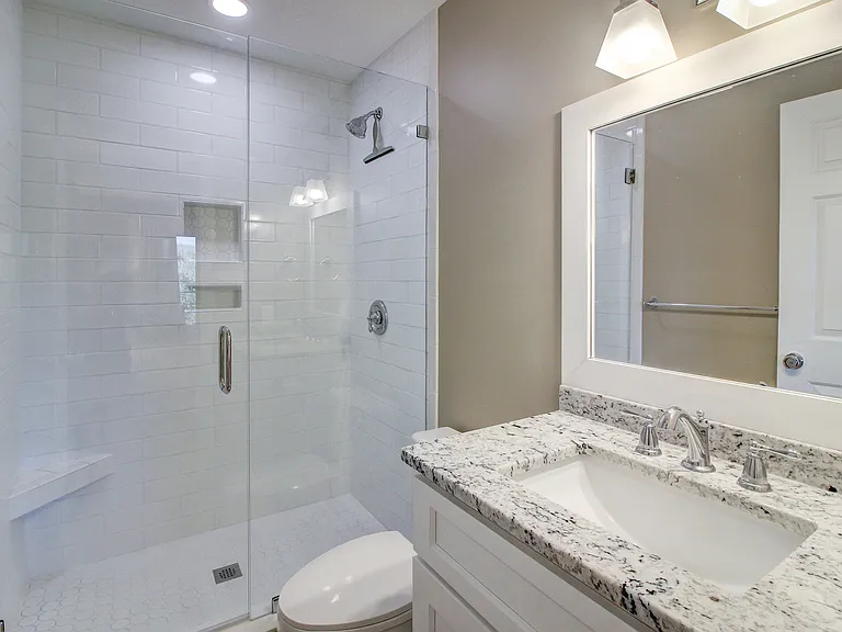 590 Marina Dr #1-D22 — Photo 37