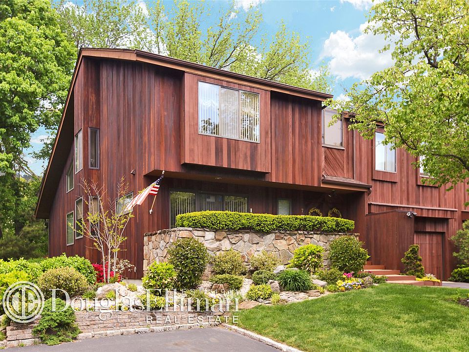 1st image of 7 Morley Ct #7