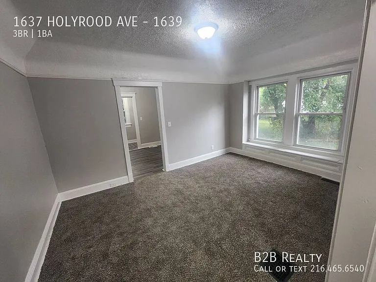 1637 Holyrood Rd #1639 — Photo 10