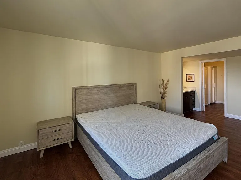 10535 Wilshire Blvd #1402 — Photo 7