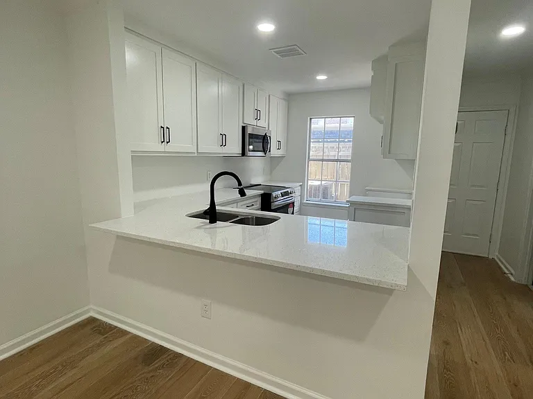 416 Doucet Rd #2E — Photo 2