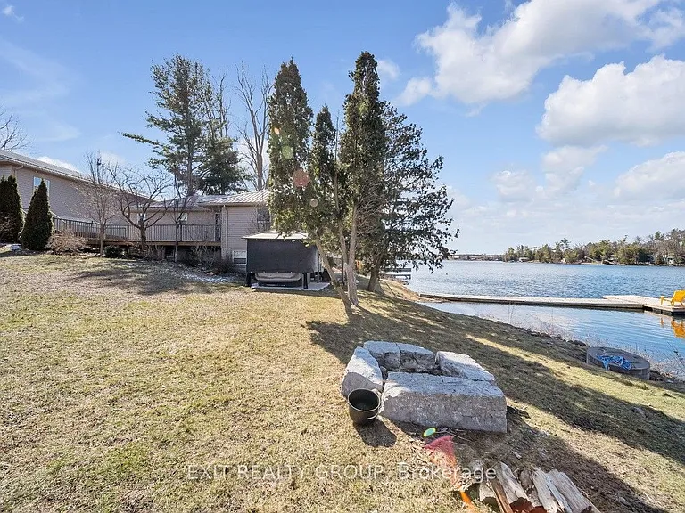 1531 Foxboro Stirling Rd — Photo 3