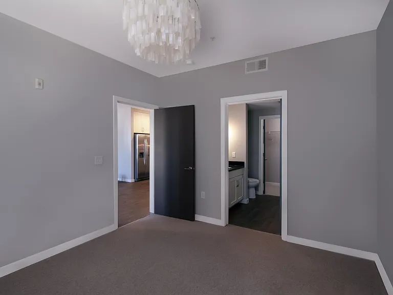 5609 Smu Blvd #305 — Photo 6