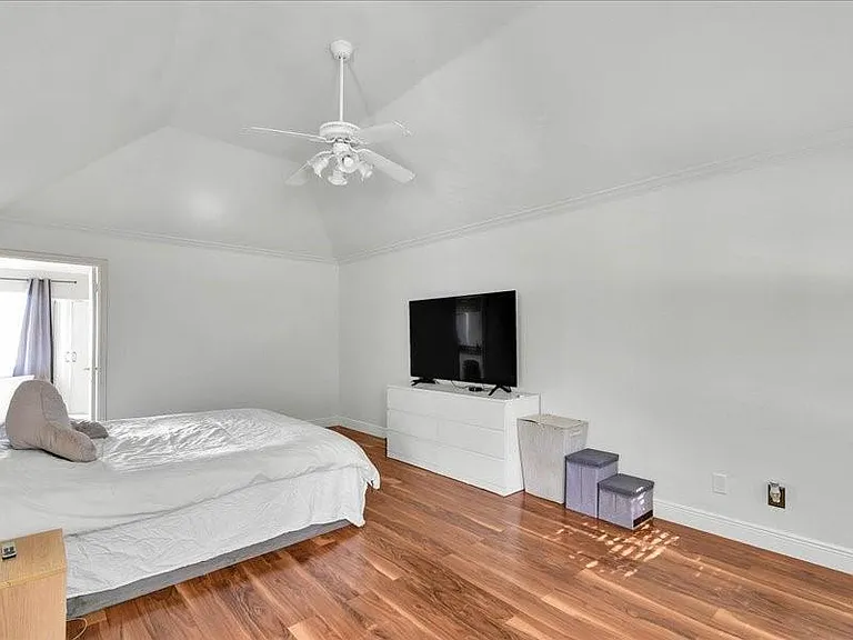 4610 Cobb Circle Dr — Photo 32