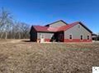 457 NE 400th Rd, Calhoun, MO 65323