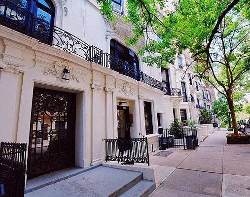 Rented by Bold New York | media 9