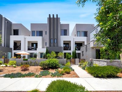114 Epic, Irvine, CA, 92618