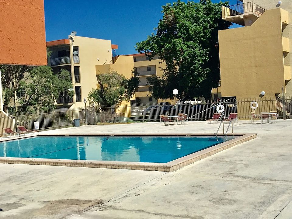 Pool area