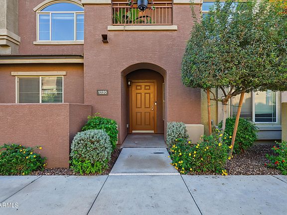 5th image of 240 W JUNIPER Avenue #1220