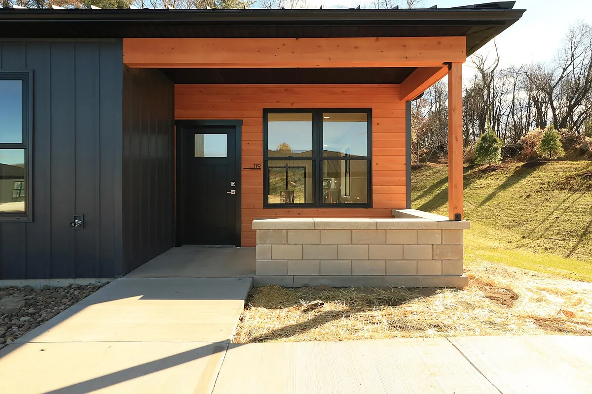 Building Photo - 101 Elly Dr