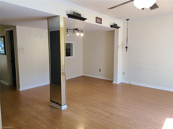 4th image of 205 E Village Ln