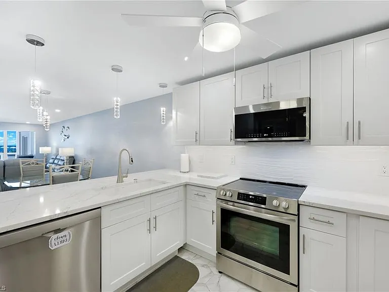 26000 Hickory Blvd #105 — Photo 5
