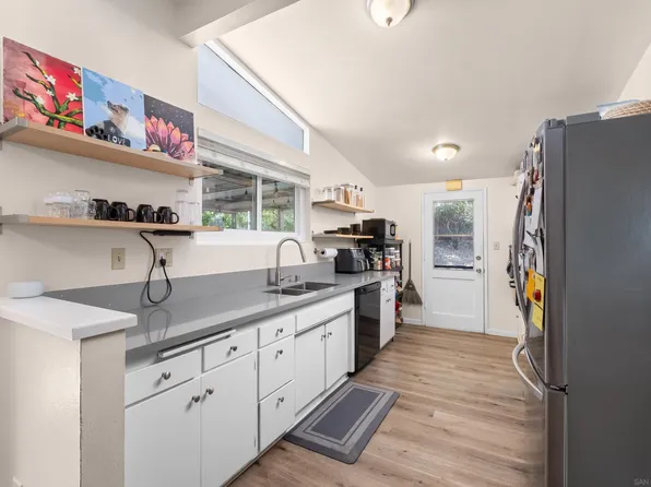 12934 Slack St, Poway, CA 92064